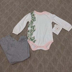 New with tags Burt's bees baby outfit